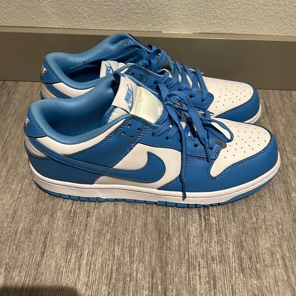 Used Nike Dunk Low UNC Size 11.5
